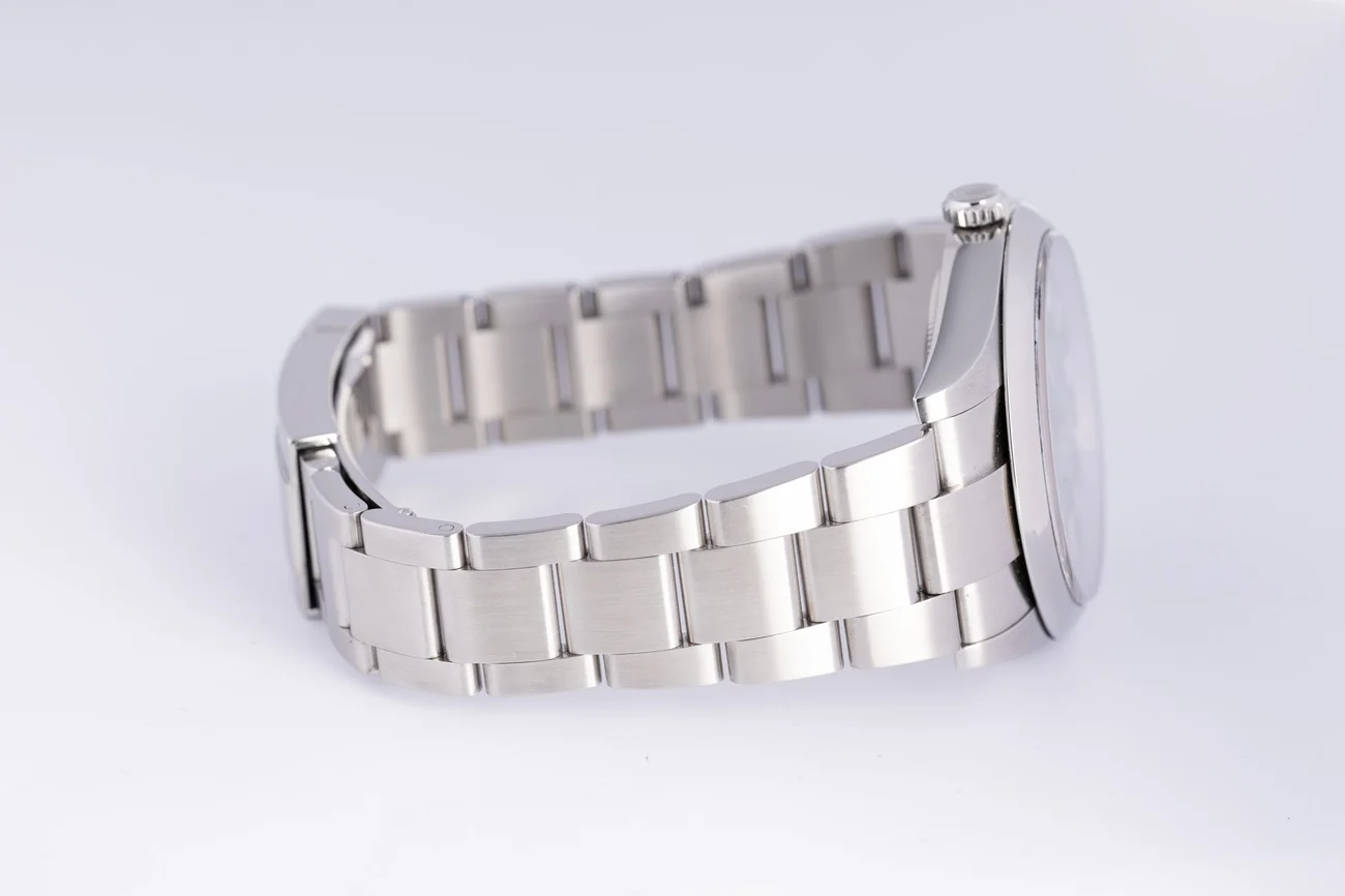Rolex Oyster Perpetual – Ref. 124300, Sehr gut – 4/10