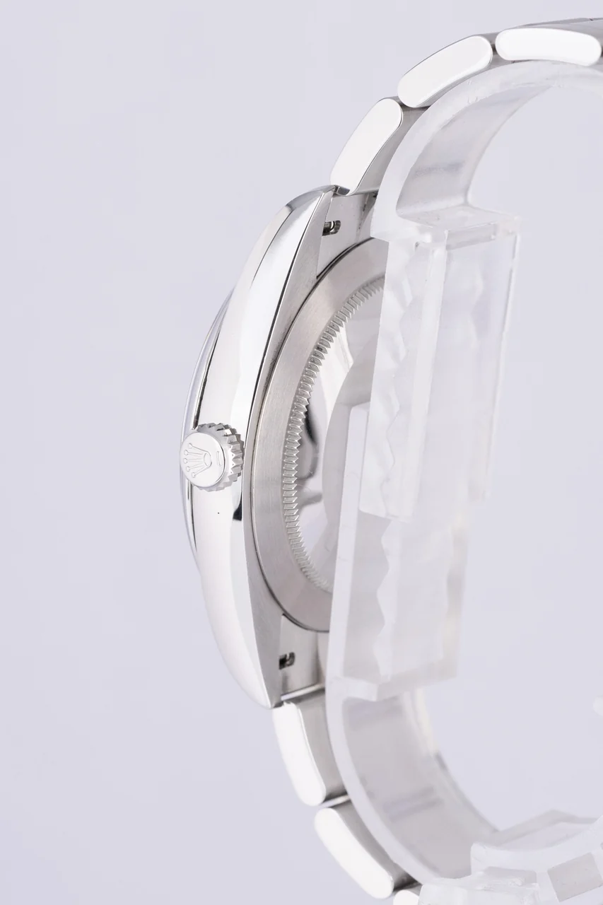 Rolex Oyster Perpetual – Ref. 124300, Sehr gut – 6/10