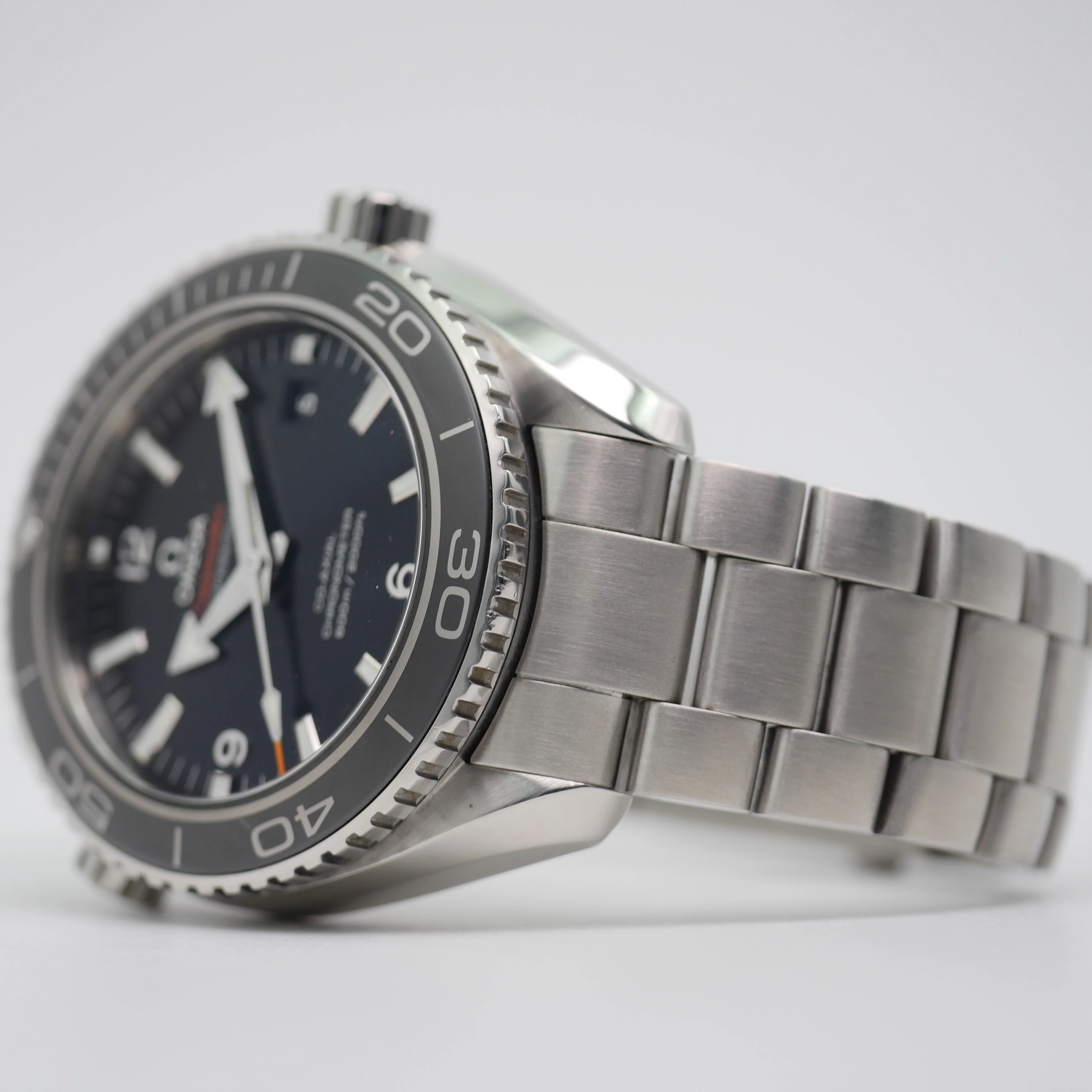 Omega Seamaster Planet Ocean – Ref. 232.30.46.21.01.001, Sehr gut – 4/10