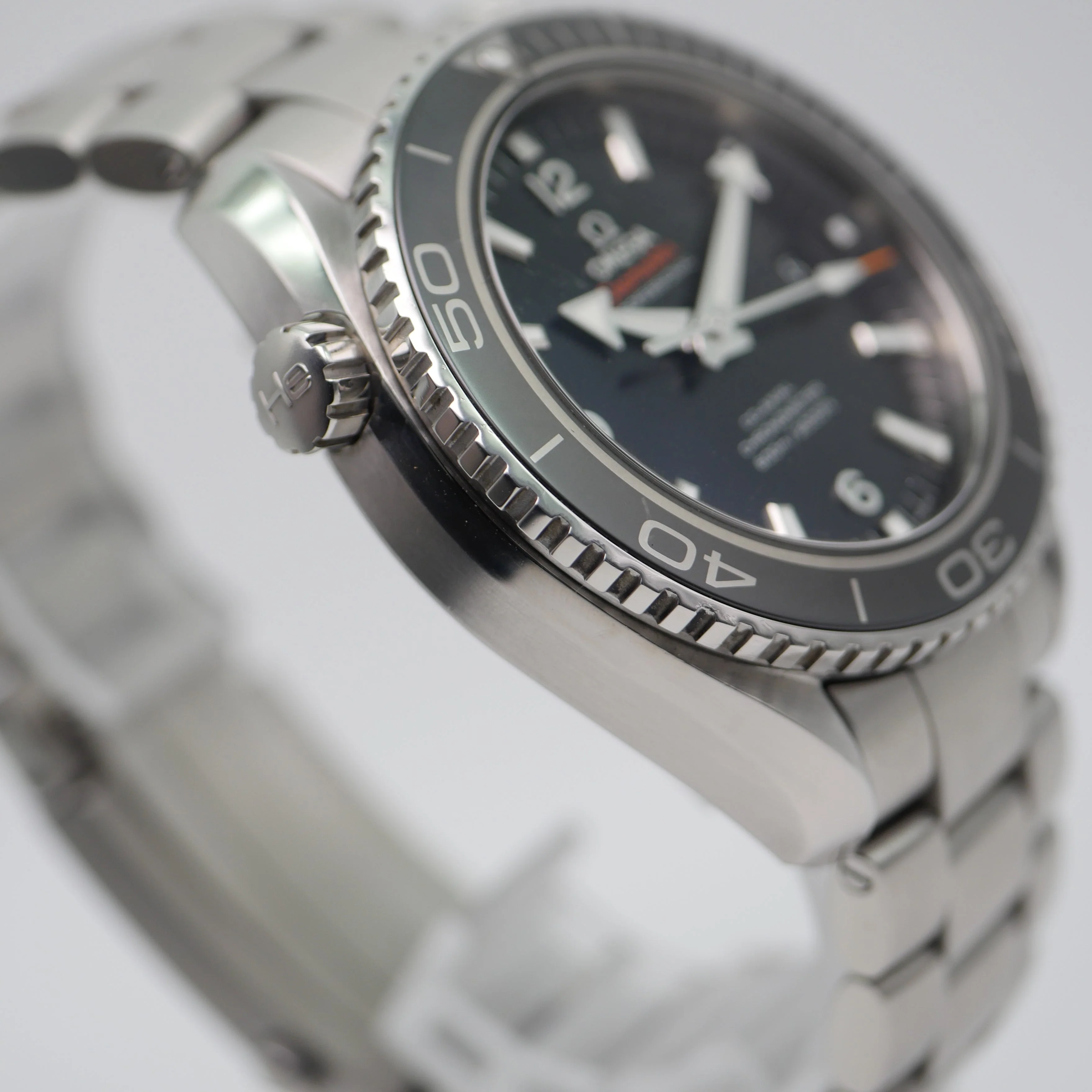 Omega Seamaster Planet Ocean – Ref. 232.30.46.21.01.001, Sehr gut – 10/10