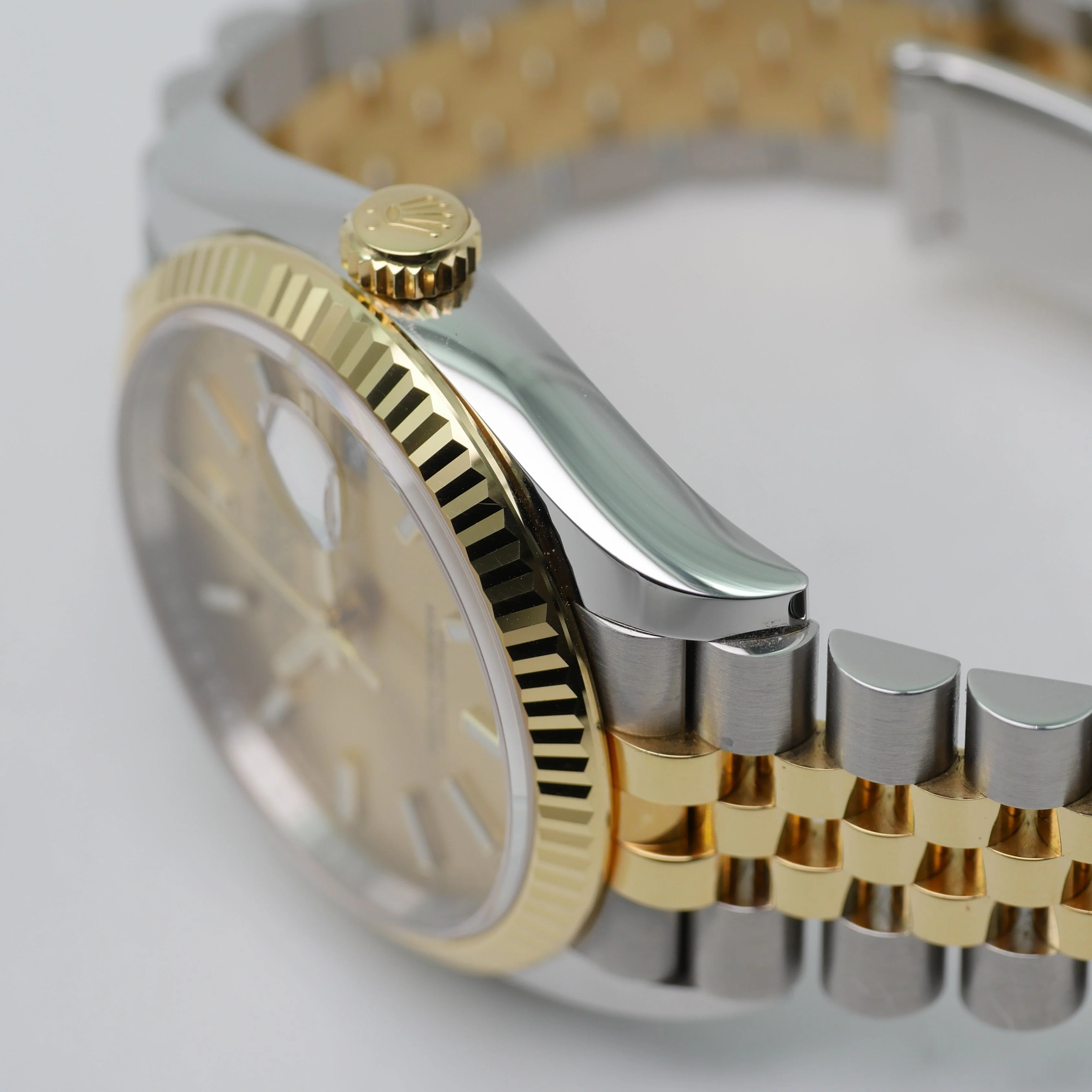 Rolex Datejust 36 – Ref. 126233, Sehr gut – 3/8
