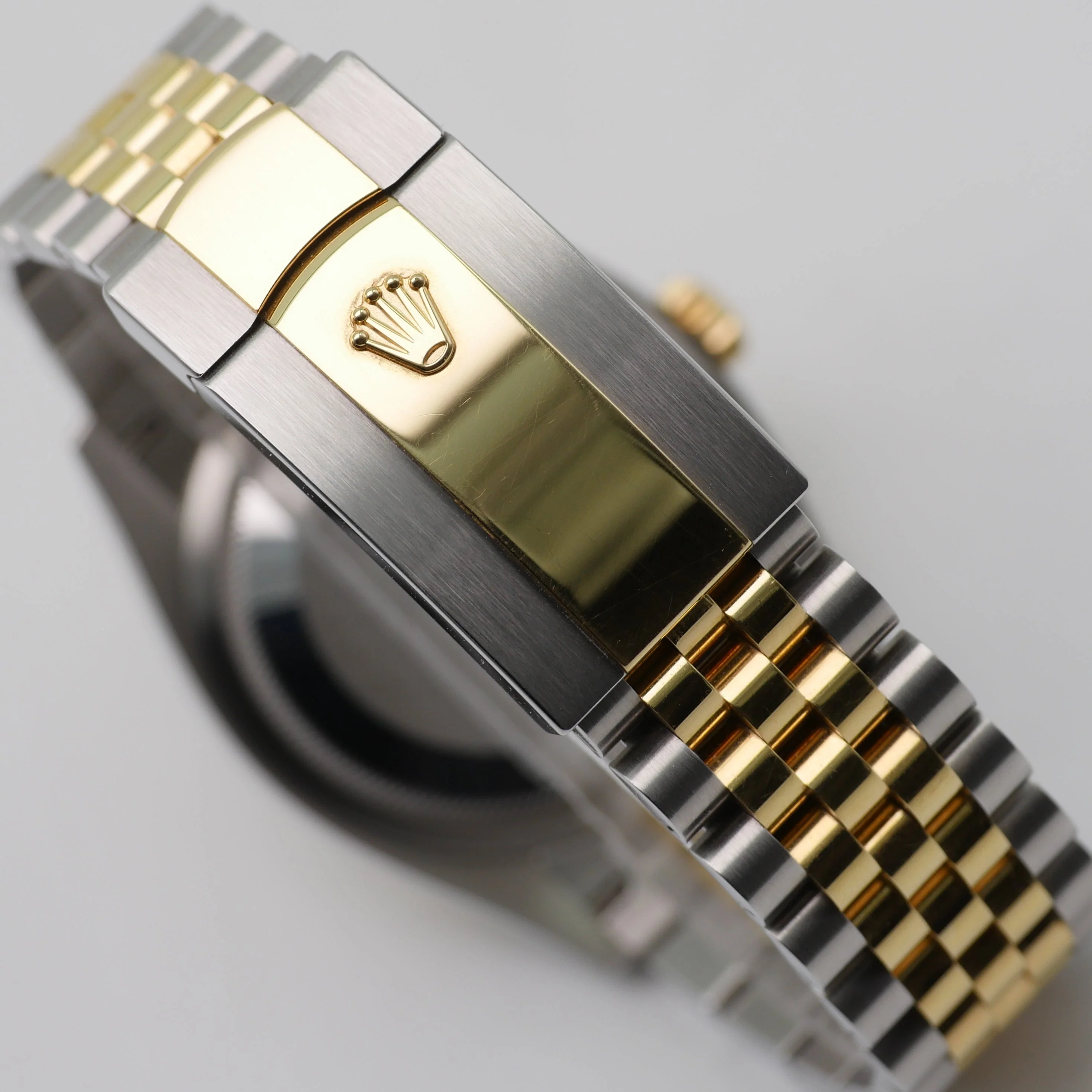 Rolex Datejust 36 – Ref. 126233, Sehr gut – 6/8