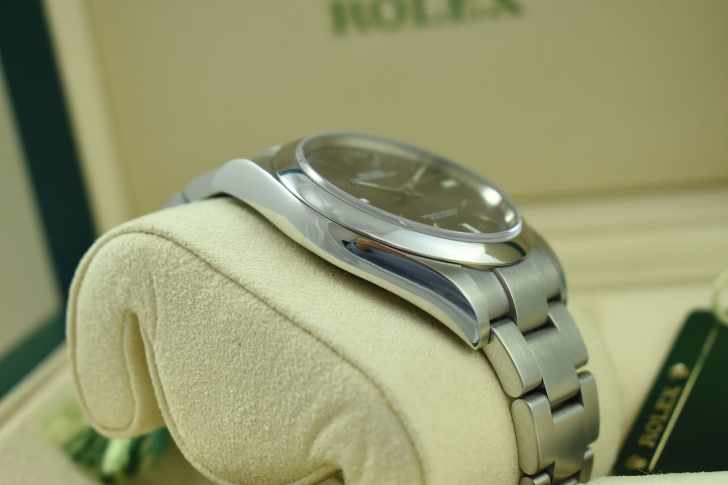 Rolex Oyster Perpetual – Ref. 114300, good – 8/10