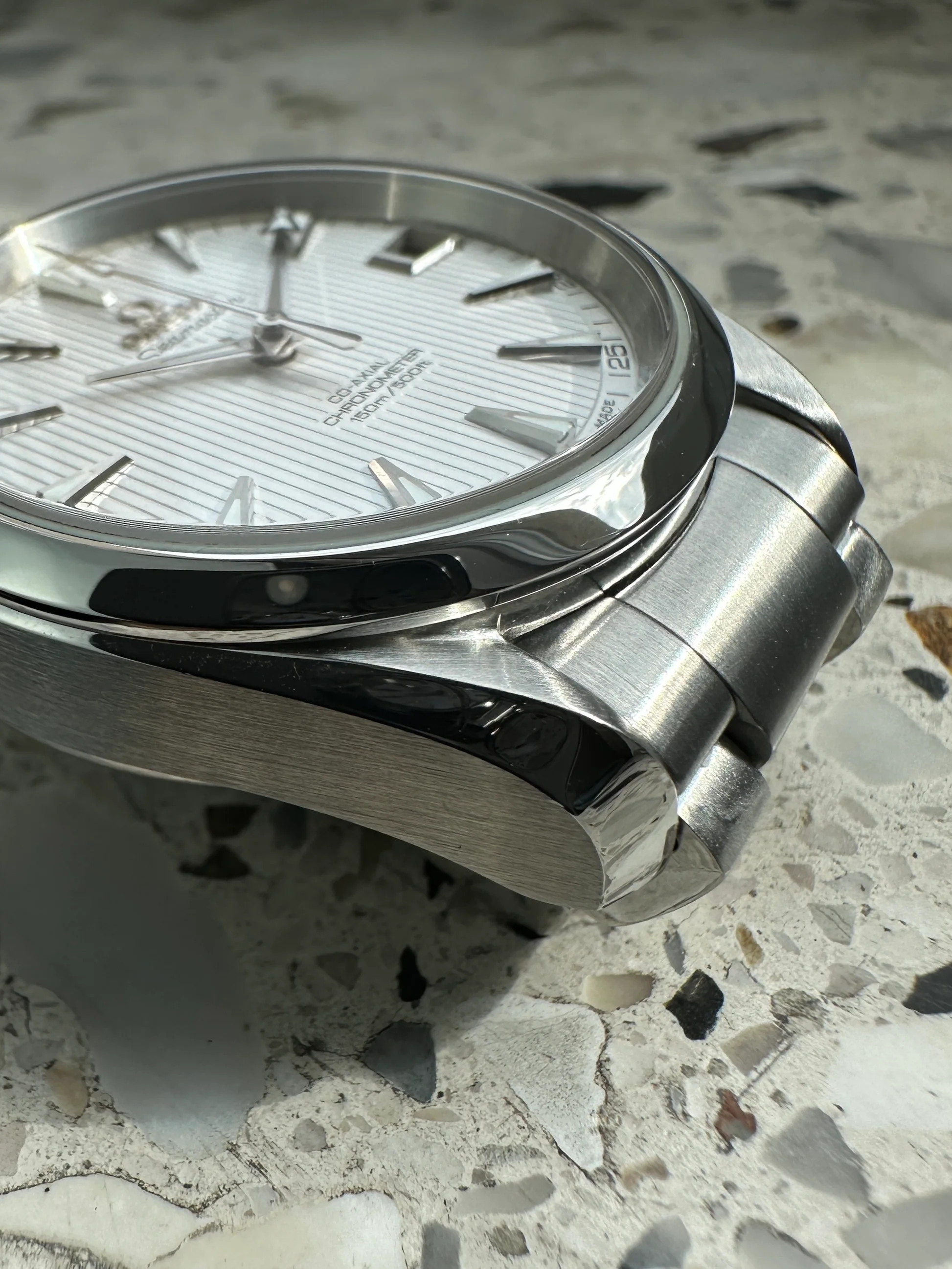 Omega Aqua Terra – Ref. 231.10.39.21.02.001, Gut – 6/14