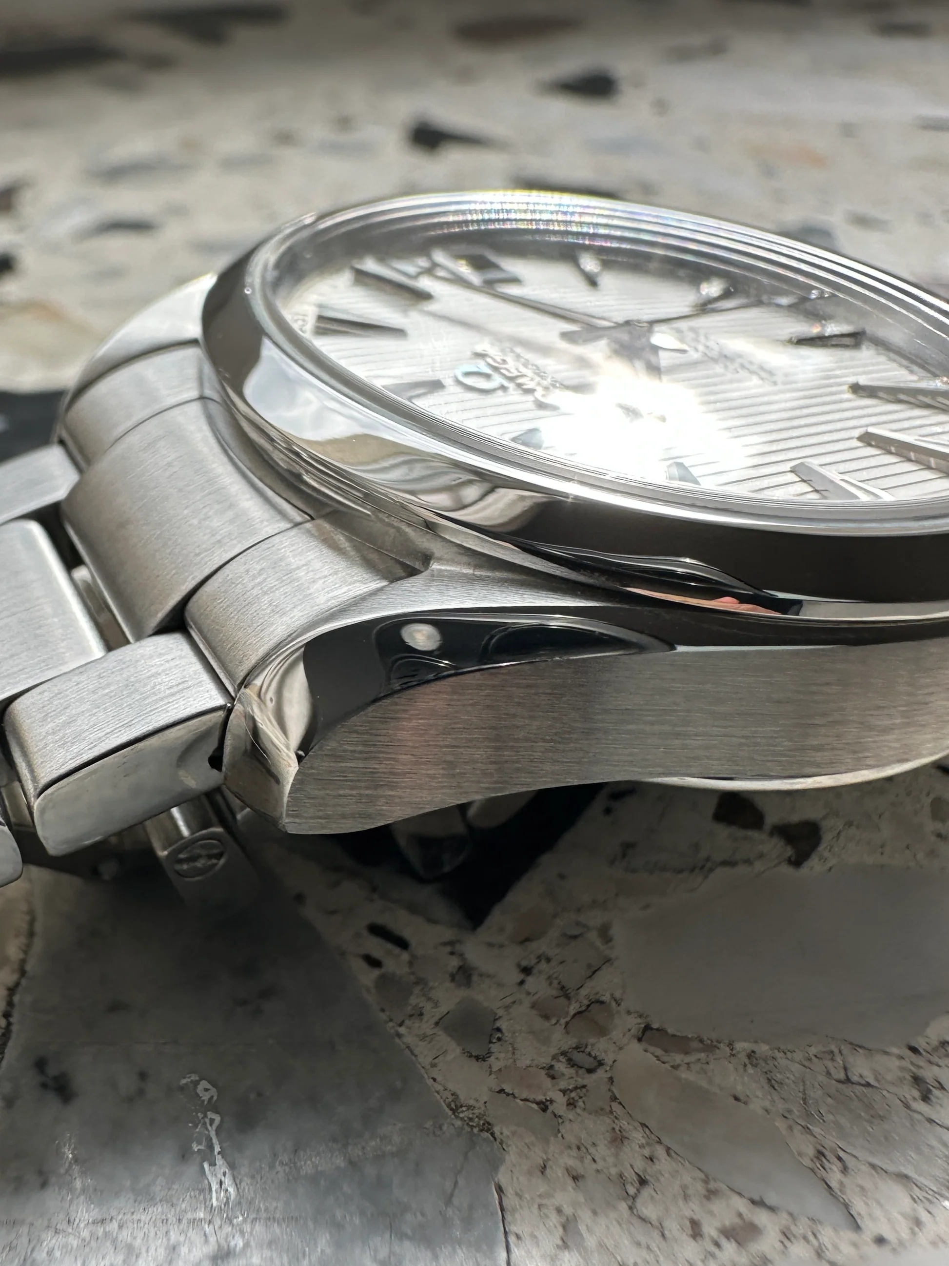 Omega Aqua Terra – Ref. 231.10.39.21.02.001, Gut – 5/14