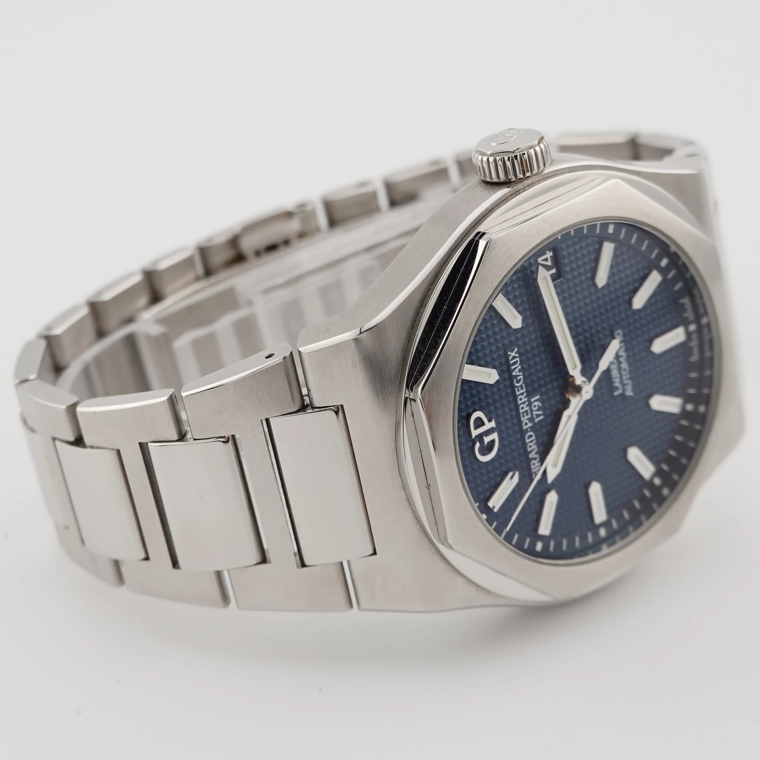 Girard Perregaux Laureato – Ref. 81010-11-431-11A, Sehr gut – Bild 2/8