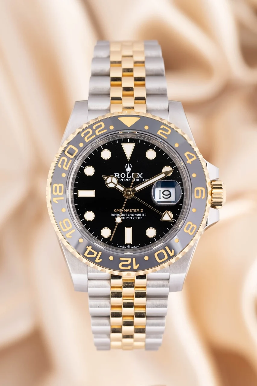 Rolex GMT-Master II – Ref. 126713GRNR, Sehr gut – 1/10