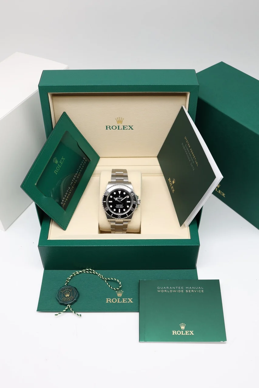 Rolex Submariner – Ref. 124060, Sehr gut – 9/10