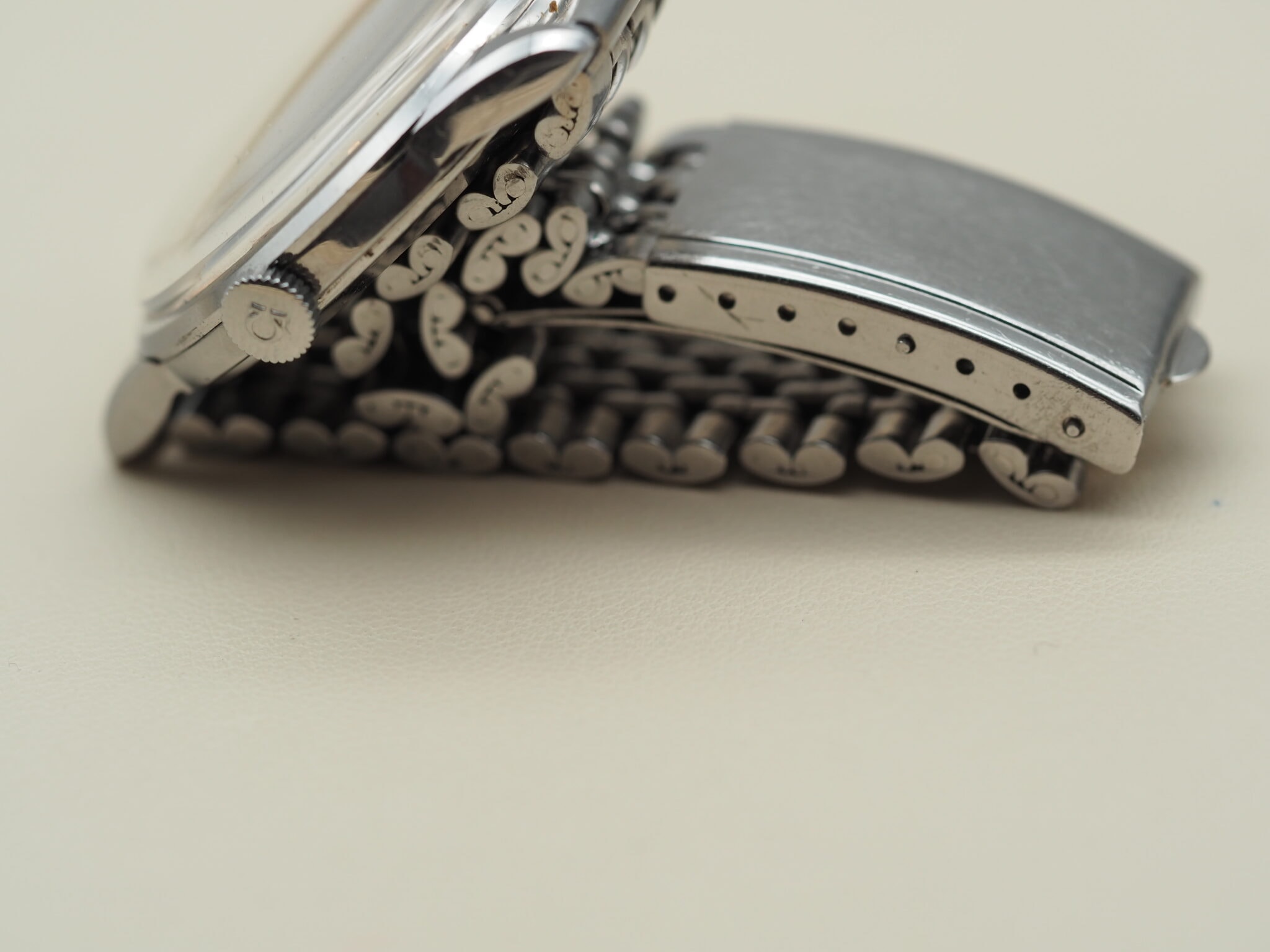 Omega Geneve – Ref. CK 2748-2, Gut – 13/17
