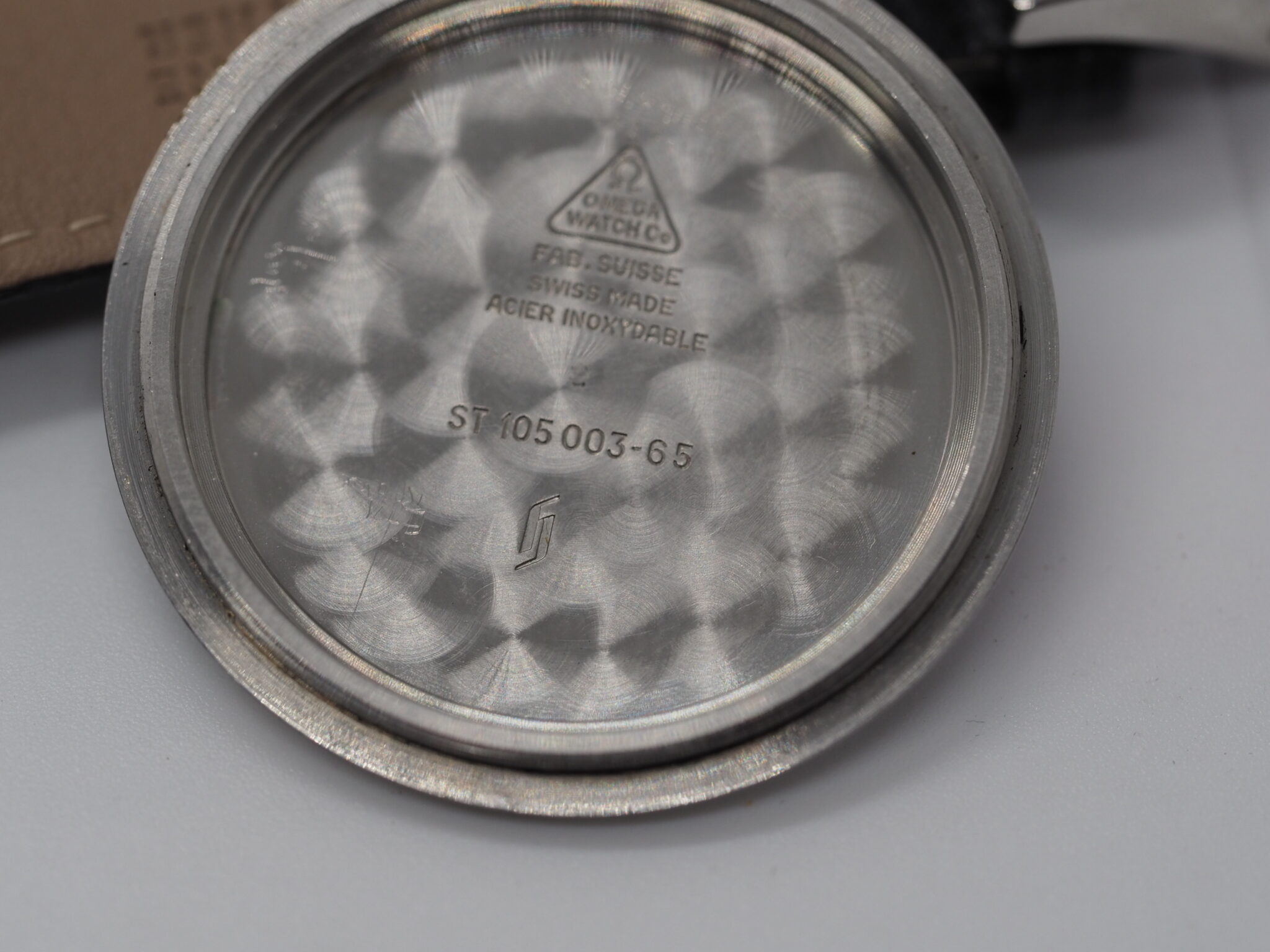 Omega Speedmaster – Ref. 105.003-65, Gebraucht – 9/16