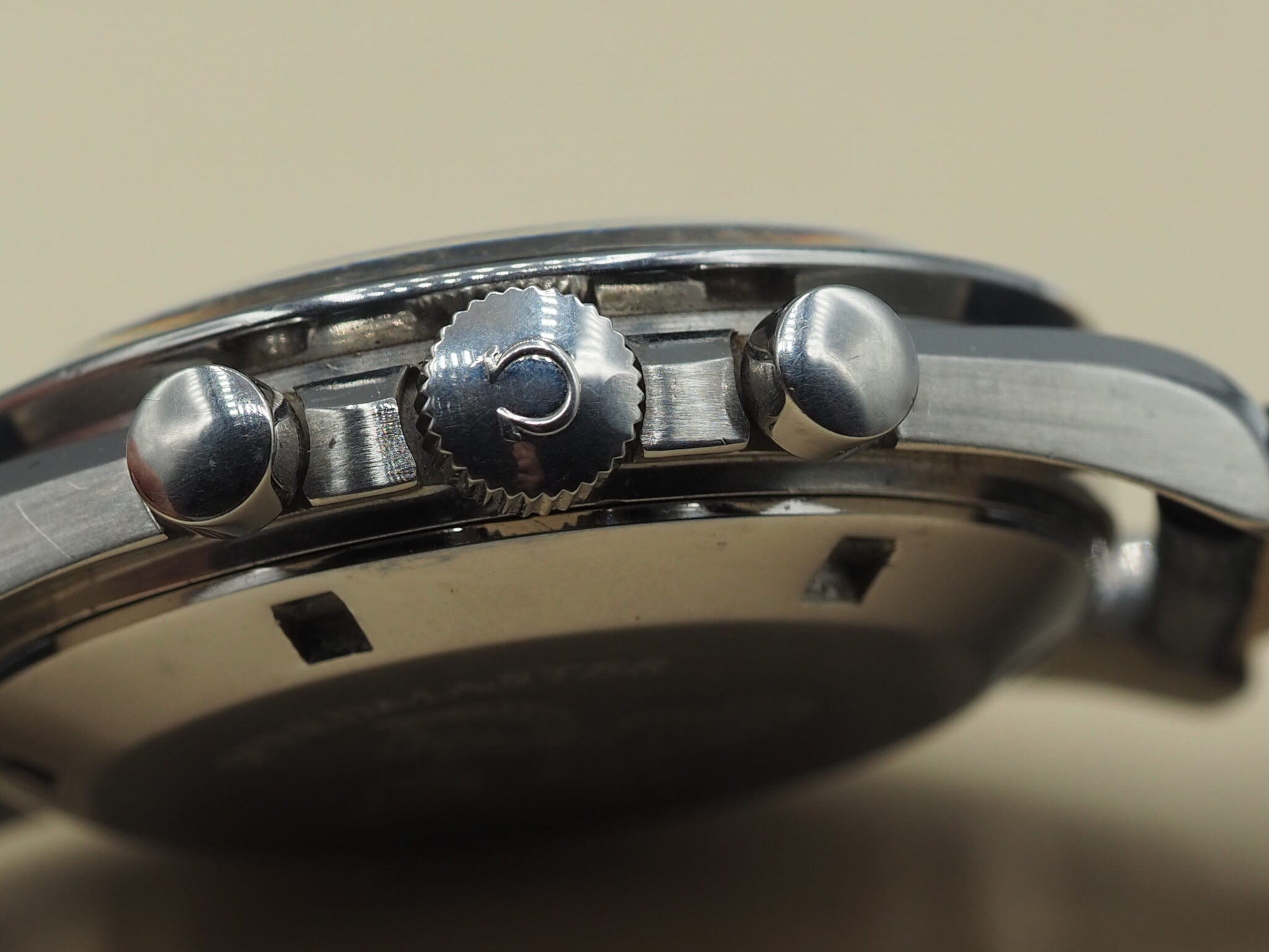 Omega Speedmaster – Ref. 105.012-66, Gut – 18/19