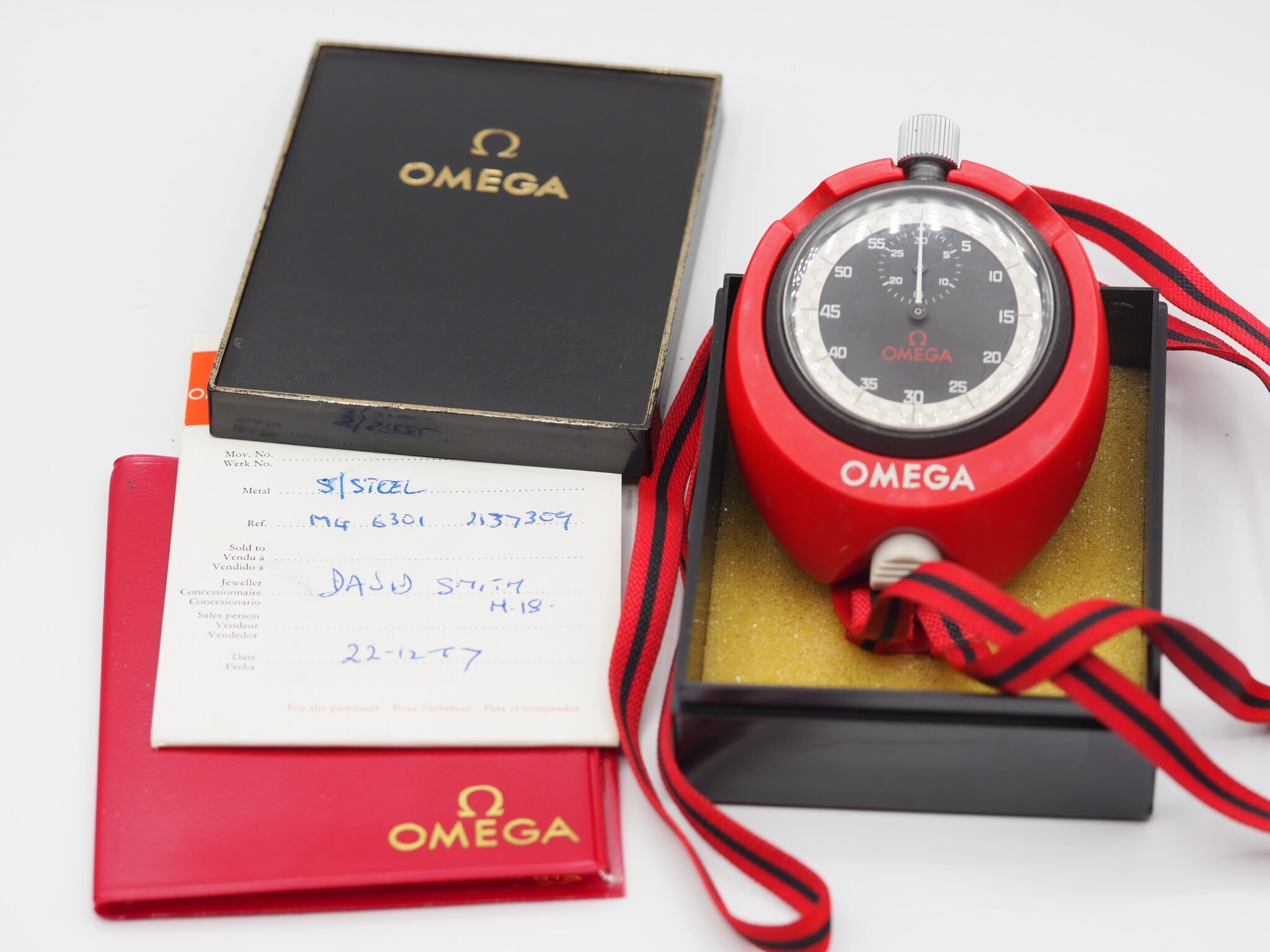 Omega Stopwatch FIFA – Ref. MG 6351, MG 6301, MG 6404, Gut – 9/16