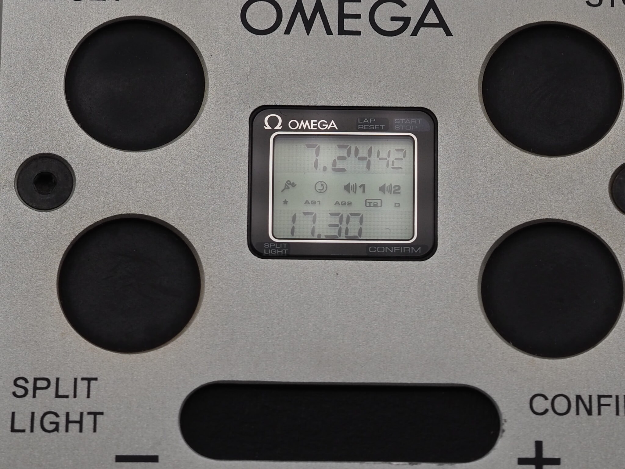 Omega Tischuhr Sensor – Wie neu – 11/12