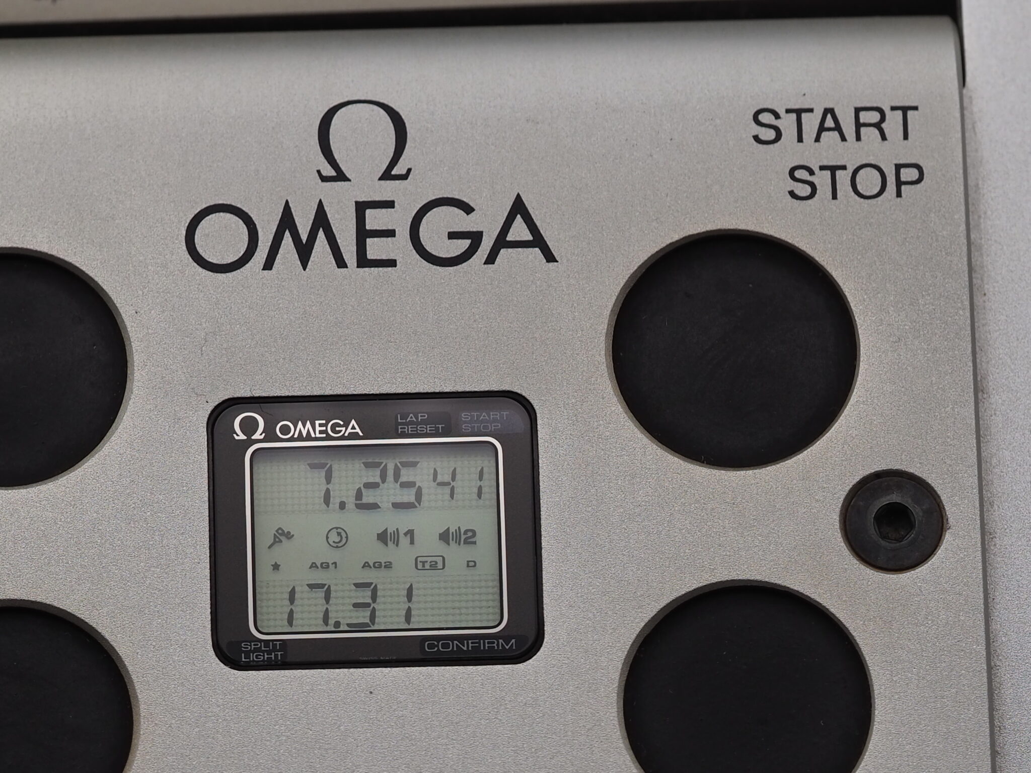 Omega Tischuhr Sensor – Wie neu – 12/12
