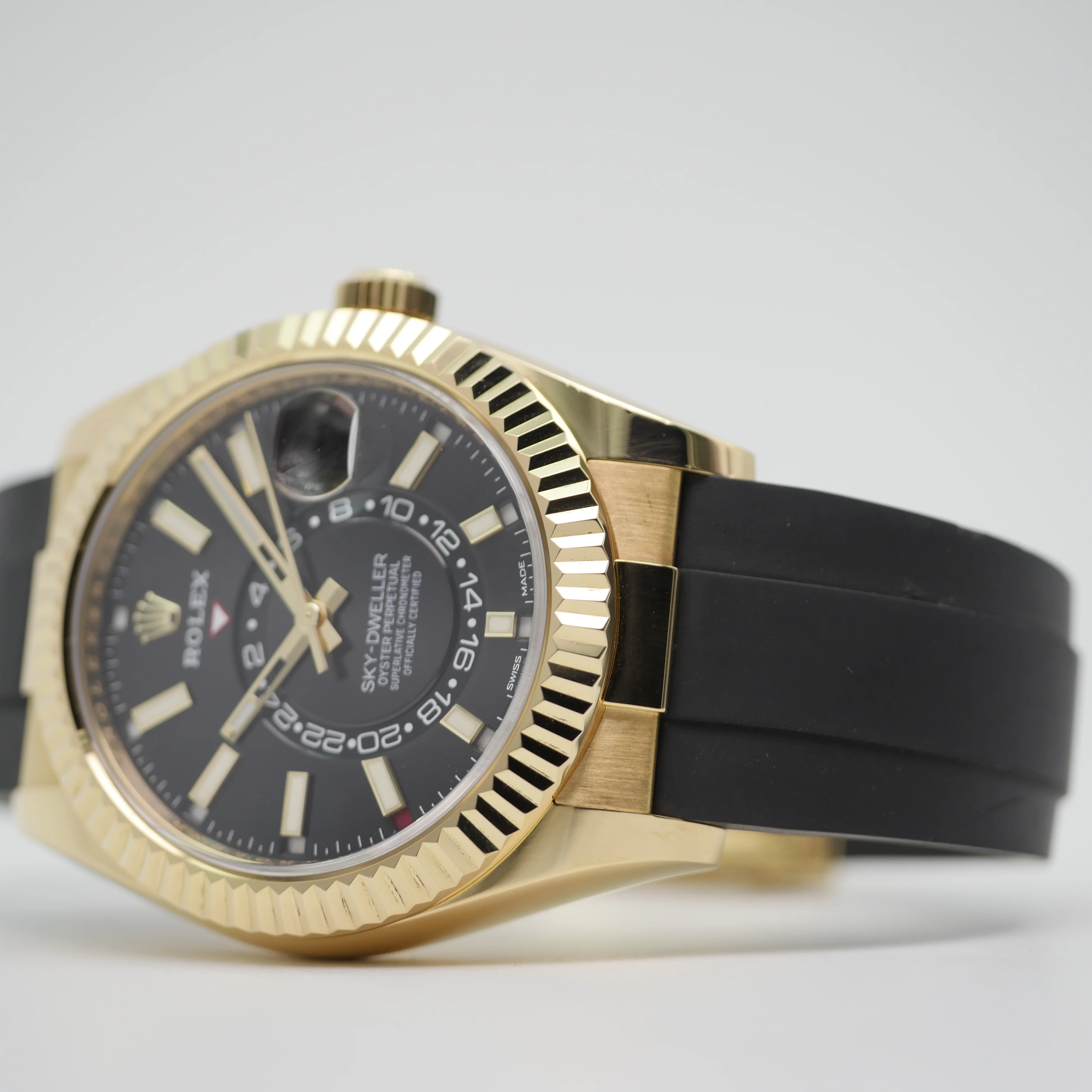 Rolex Sky-Dweller – Ref. 326238, Sehr gut – 2/10