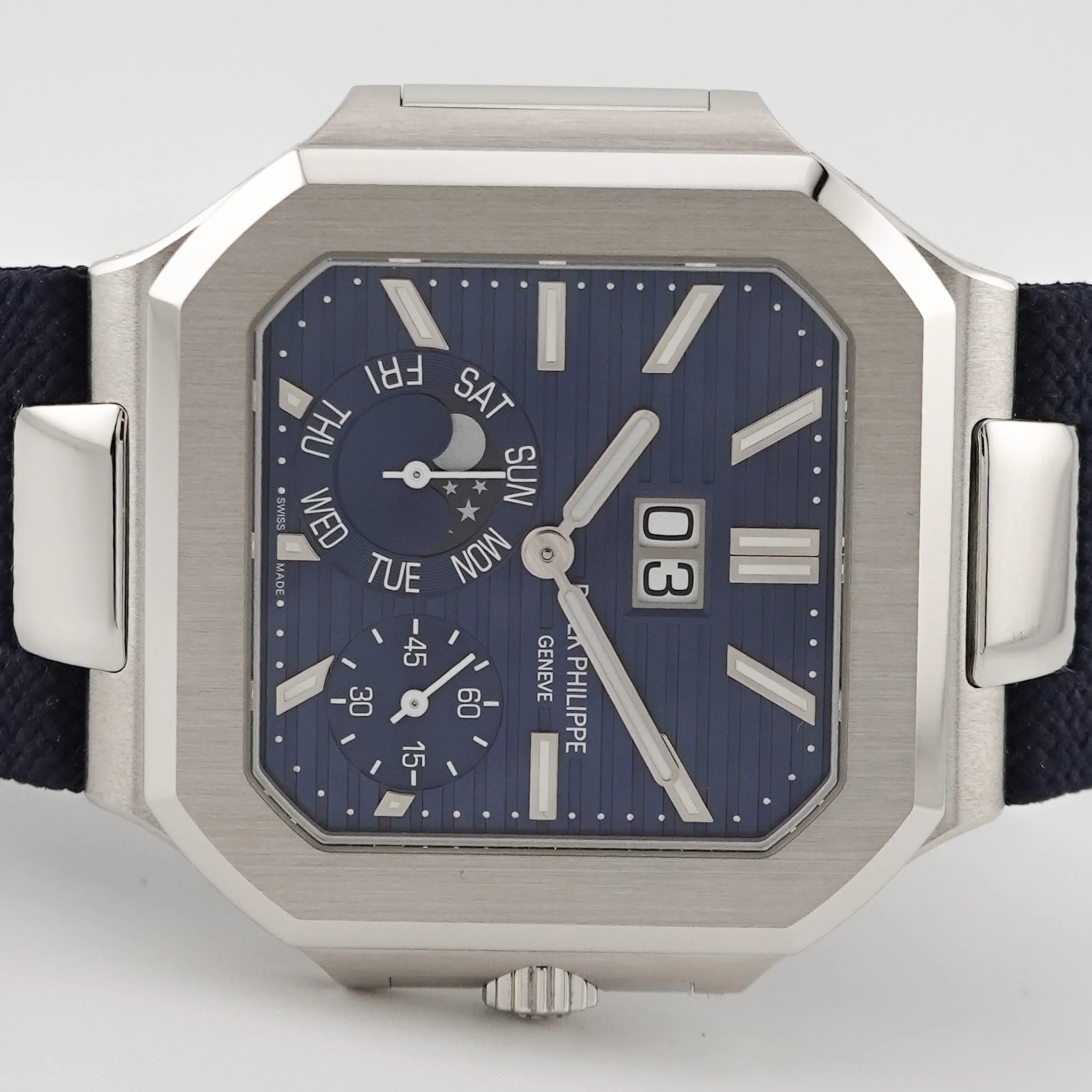 Patek Philippe Cubitus – Ref. 5822P-001, Wie neu – 3/8
