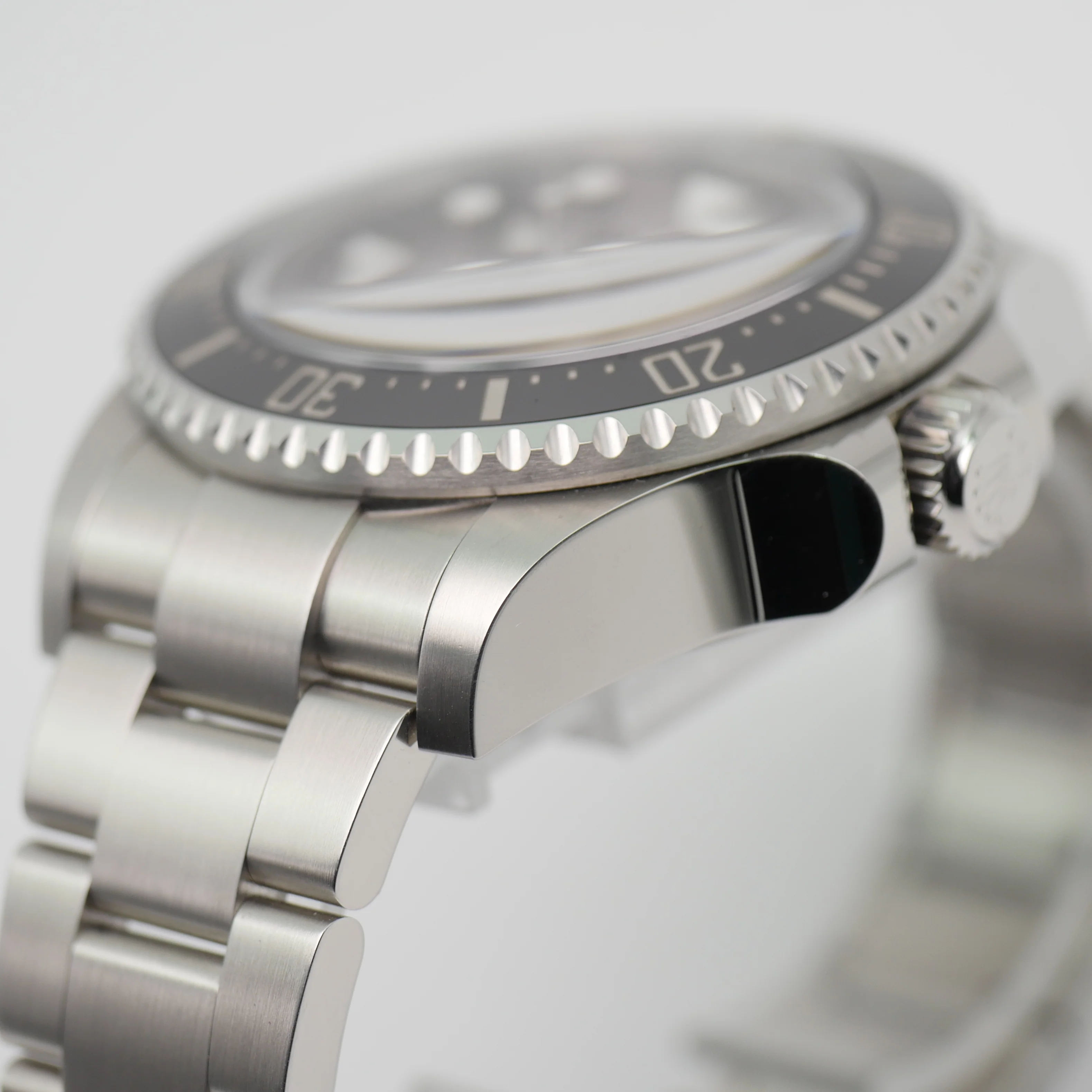 Rolex Deepsea – Ref. 136660, Wie neu – 4/10