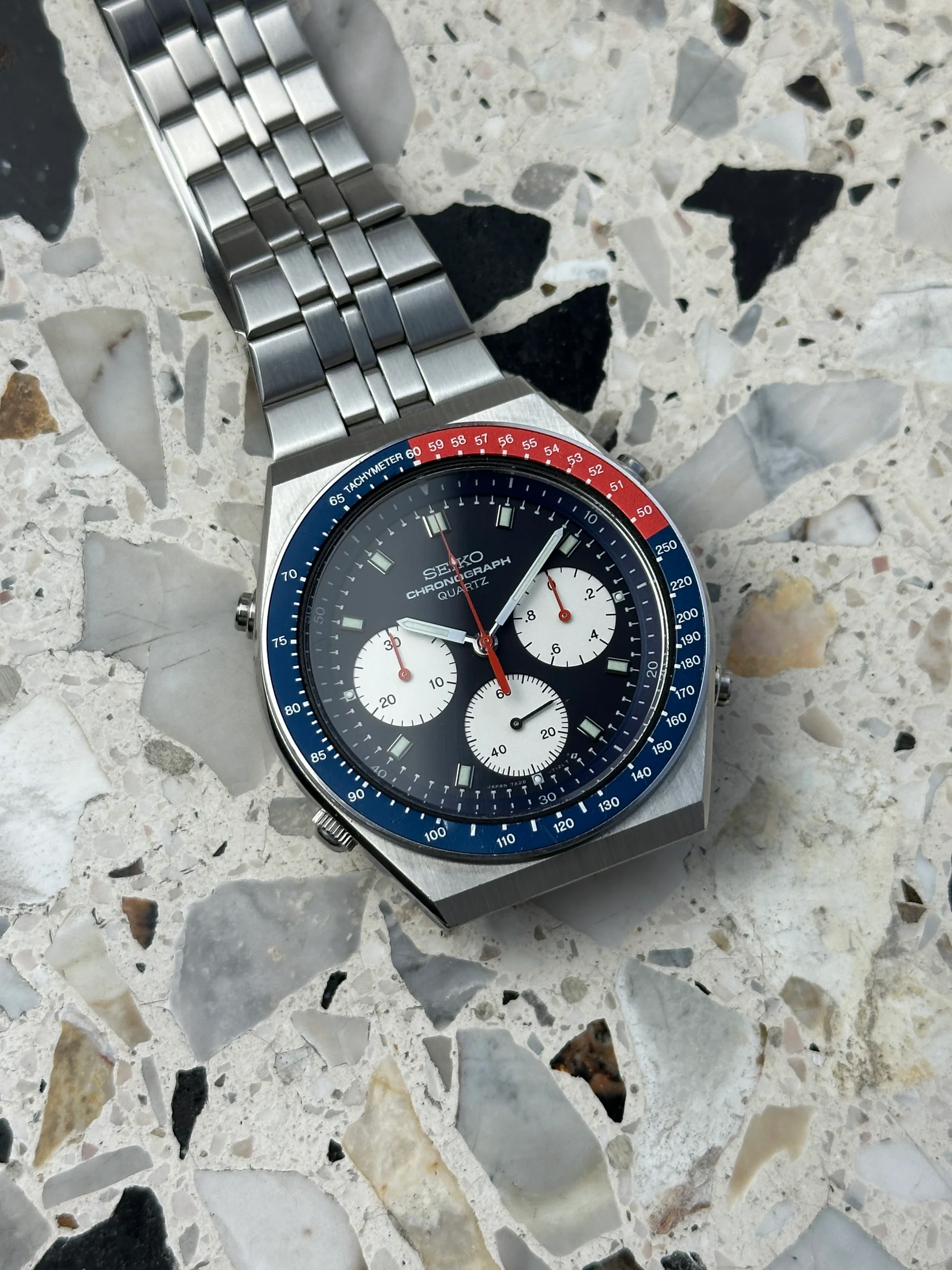 Seiko Quartz Chronograph Sports ‘Speedmaster’ – Ref. 7A28-8100, good – 14/15