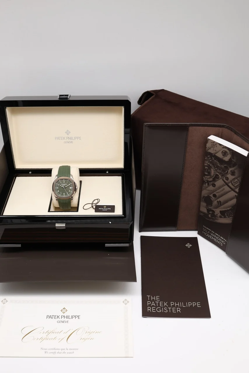 Patek Philippe Aquanaut – Ref. 5168G-010, Wie neu – 7/11