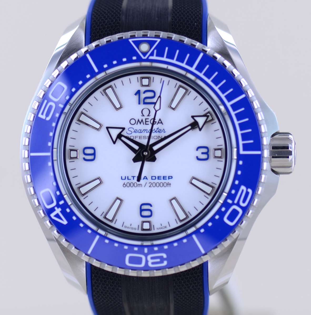 Omega Seamaster Planet Ocean – Ref. 215.32.46.21.04.001, Neu – Bild 1/3