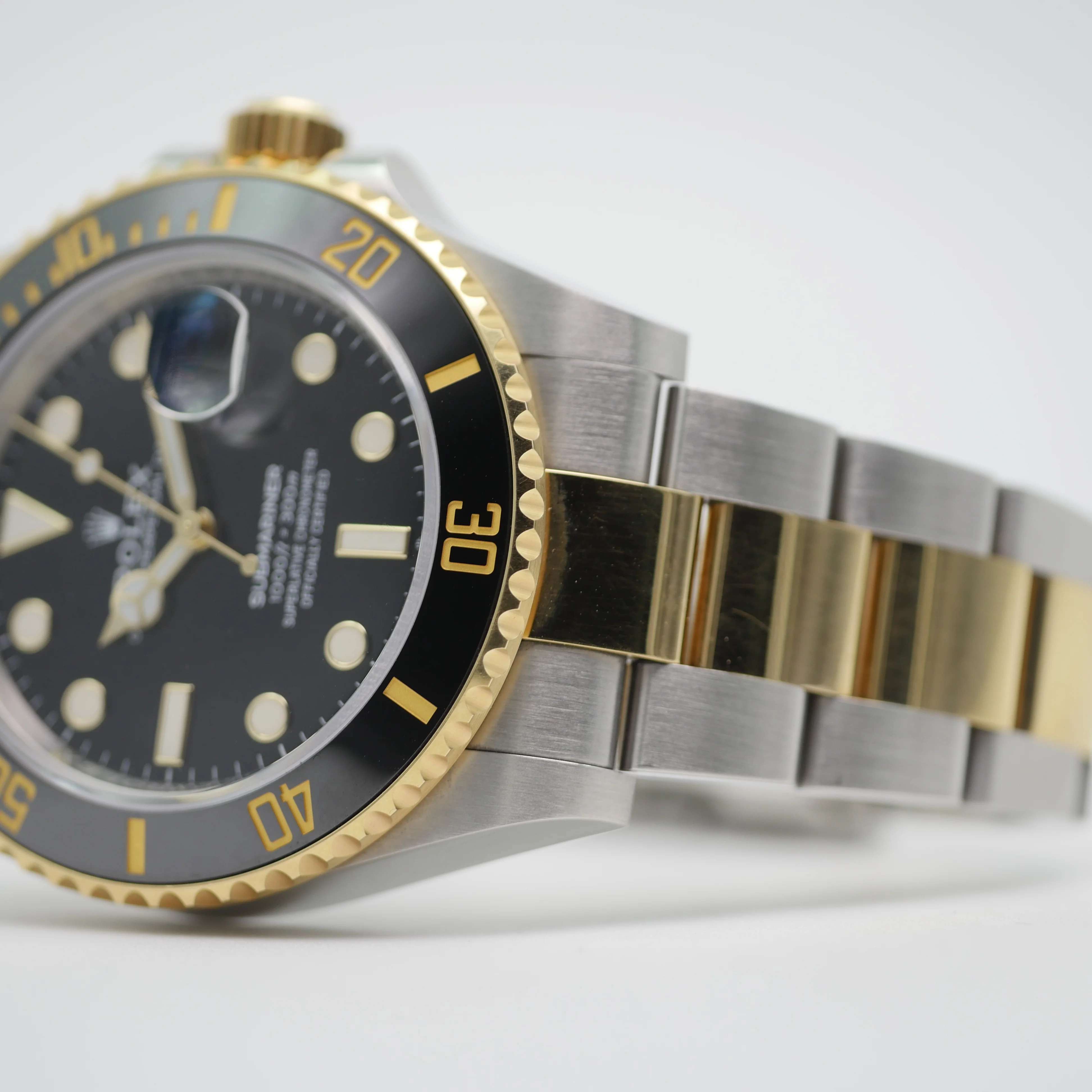 Rolex Submariner Date 16610 – Ref. 126613LN, Wie neu – 8/8