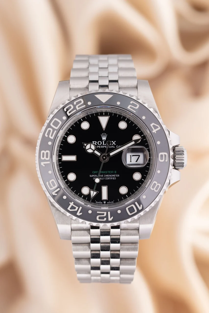 Rolex GMT-Master II – Ref. 126710GRNR, Sehr gut – Bild 1/10