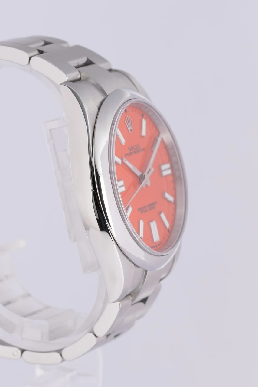 Rolex Oyster Perpetual – Ref. 124300, very good – 4/10