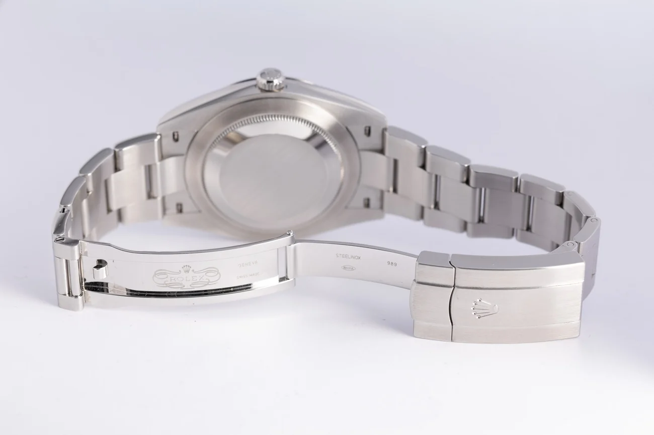 Rolex Oyster Perpetual – Ref. 124300, very good – 8/10