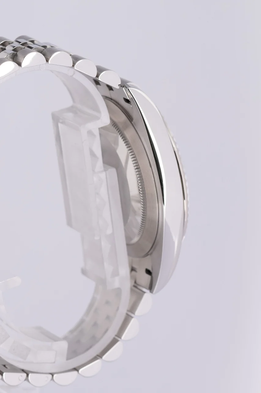 Rolex Datejust 41 – Ref. 126334, Sehr gut – 2/10