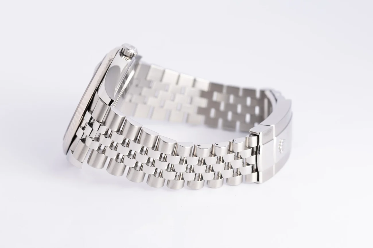 Rolex Datejust 41 – Ref. 126334, Sehr gut – 8/10