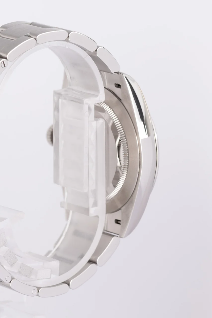 Rolex Oyster Perpetual – Ref. 134300, Sehr gut – Bild 2/10