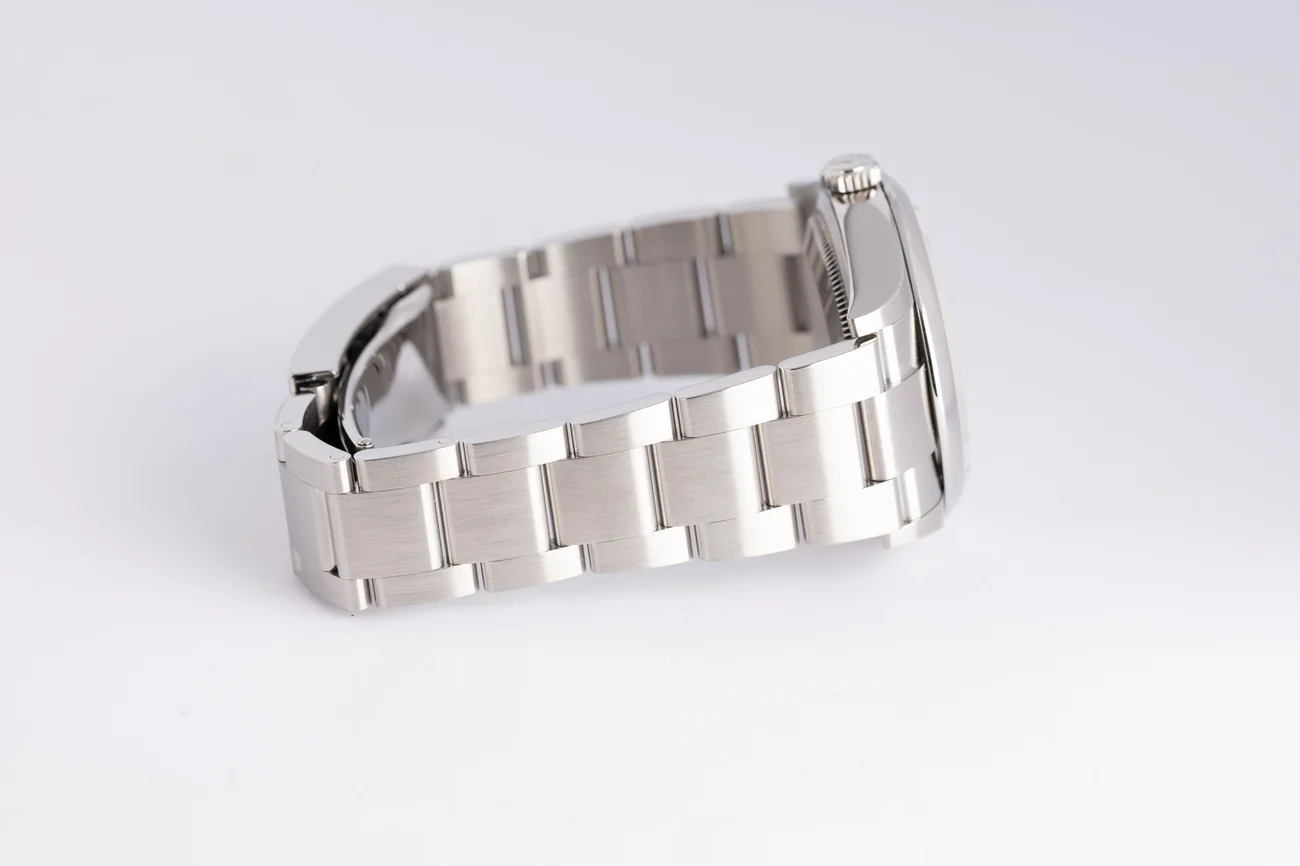 Rolex Oyster Perpetual – Ref. 126000, very good – 6/10