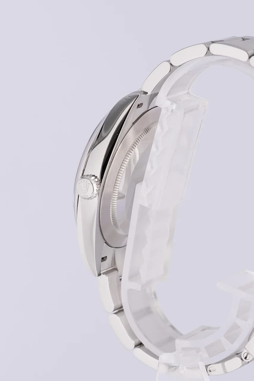 Rolex Oyster Perpetual – Ref. 124300, very good – Image 2/10