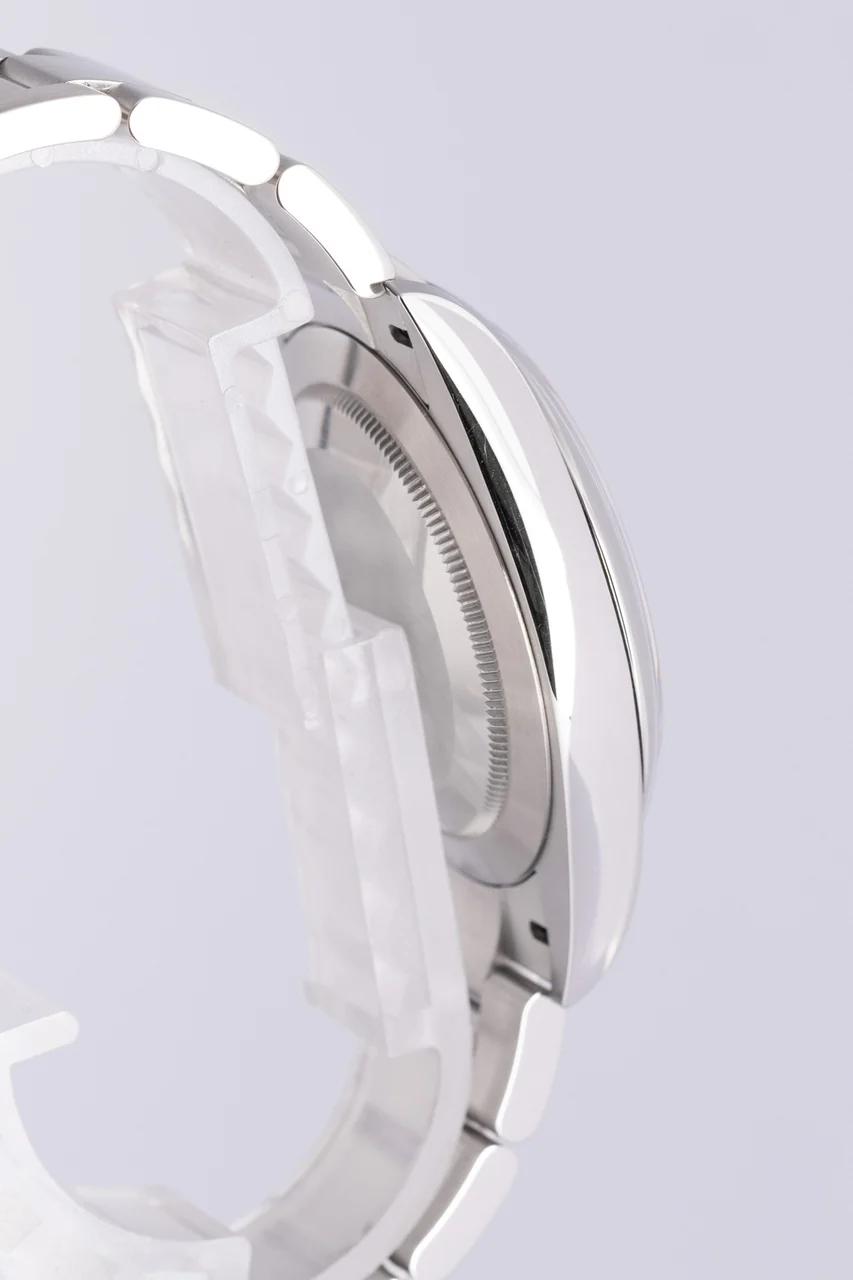 Rolex Oyster Perpetual – Ref. 124300, Sehr gut – 3/10