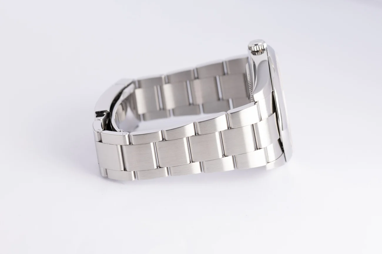 Rolex Oyster Perpetual – Ref. 124300, very good – 6/10