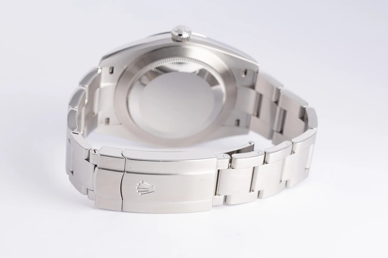 Rolex Oyster Perpetual – Ref. 124300, very good – 10/10