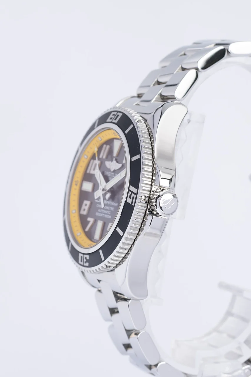 Breitling Superocean – Ref. A17364, very good – 7/10