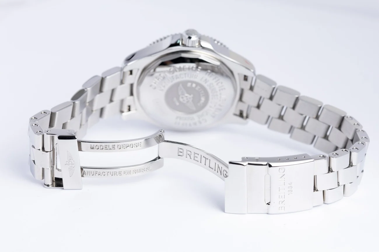 Breitling Superocean – Ref. A17364, very good – 8/10