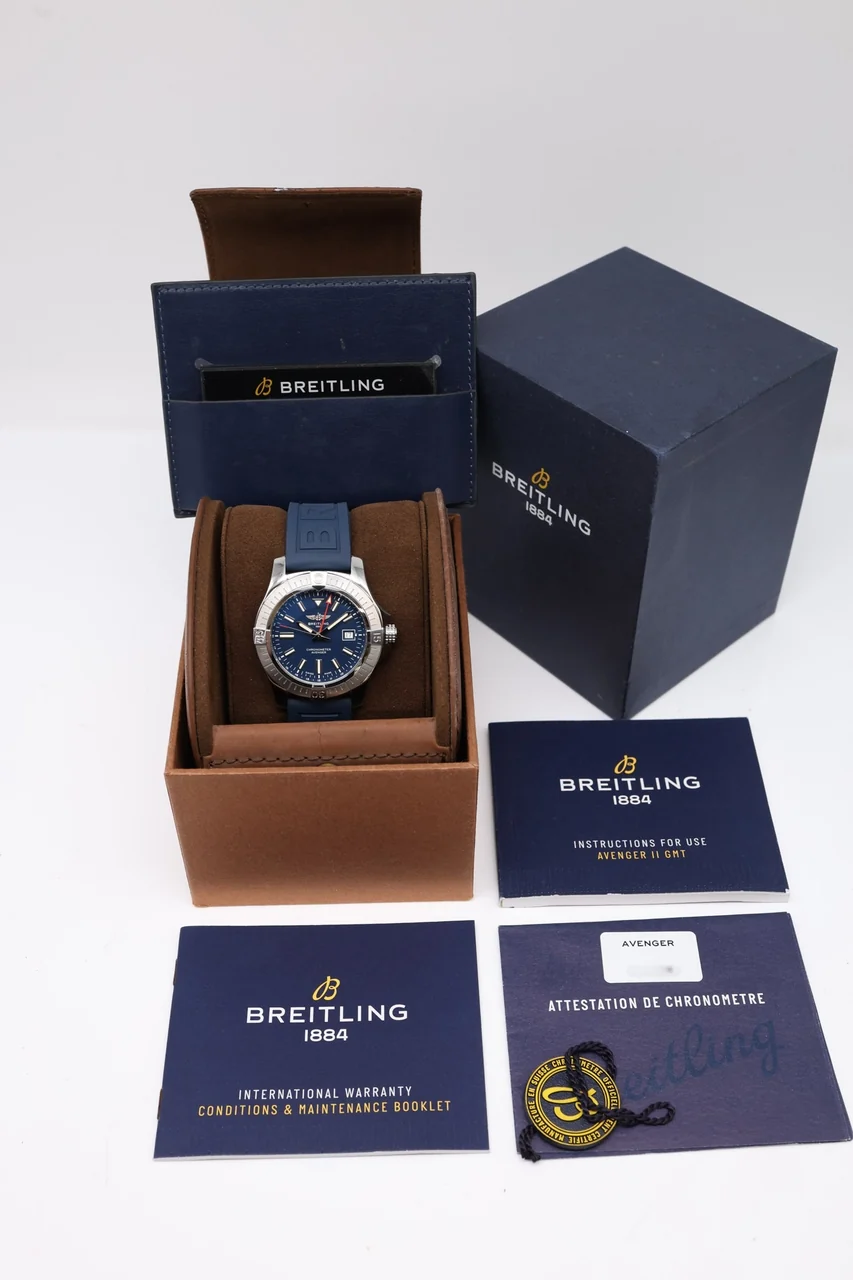 Breitling Avenger GMT – Ref. A3239510, Sehr gut – 9/10