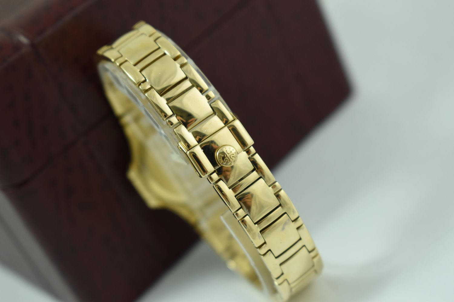 Patek Philippe Nautilus – Ref. 4700/51, Sehr gut – 16/18