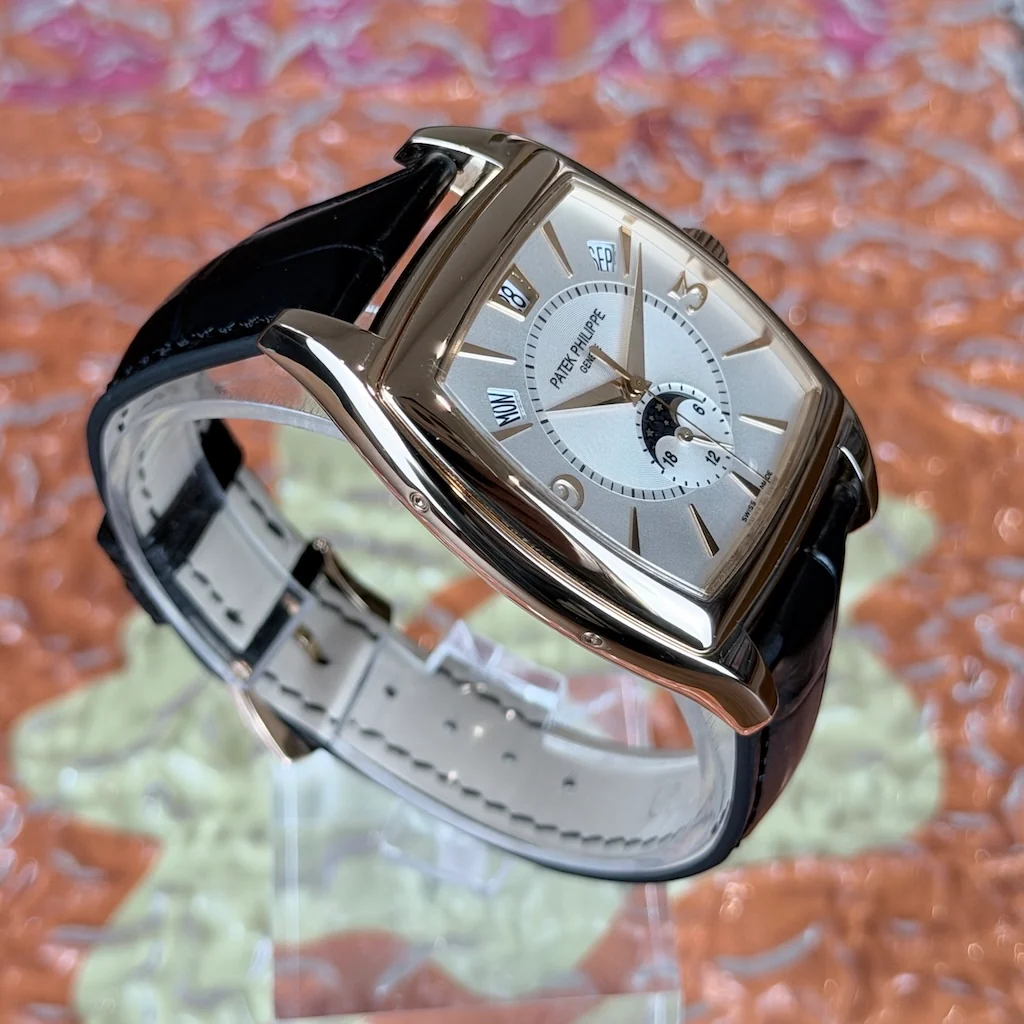 Patek Philippe Gondolo – Ref. 5135R-001, very good – 3/6