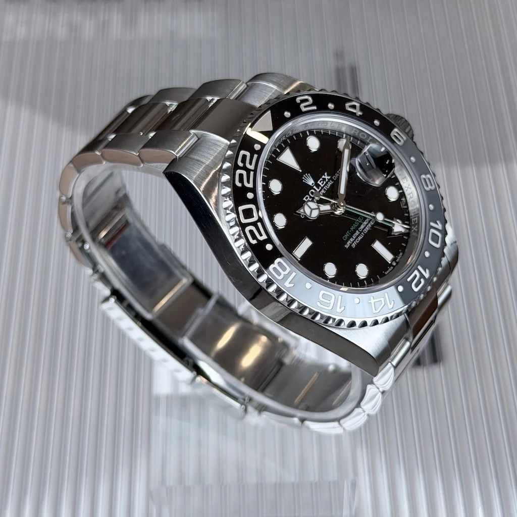 Rolex GMT-Master II – Ref. 126710GRNR, Wie neu – 3/6