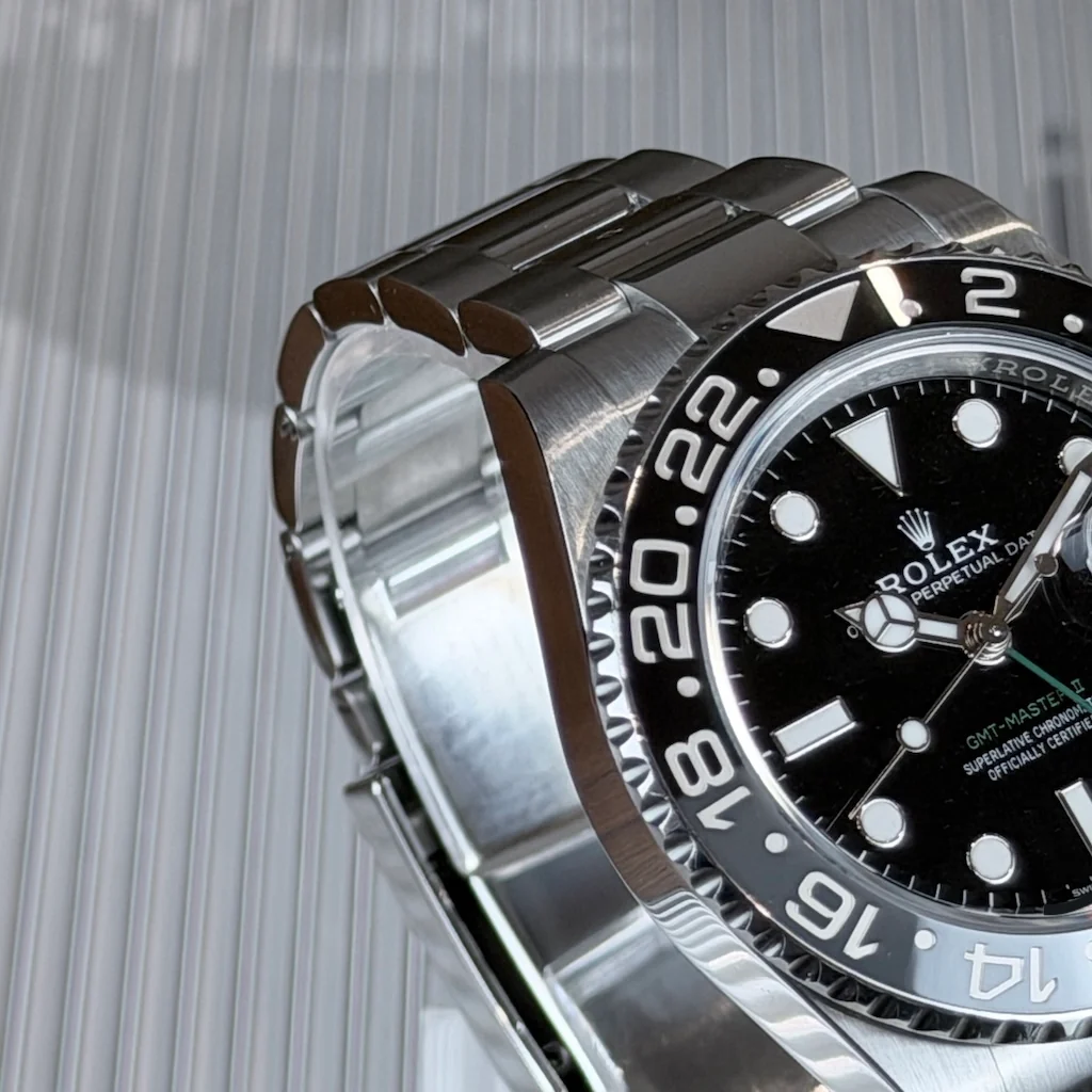 Rolex GMT-Master II – Ref. 126710GRNR, Wie neu – 6/6