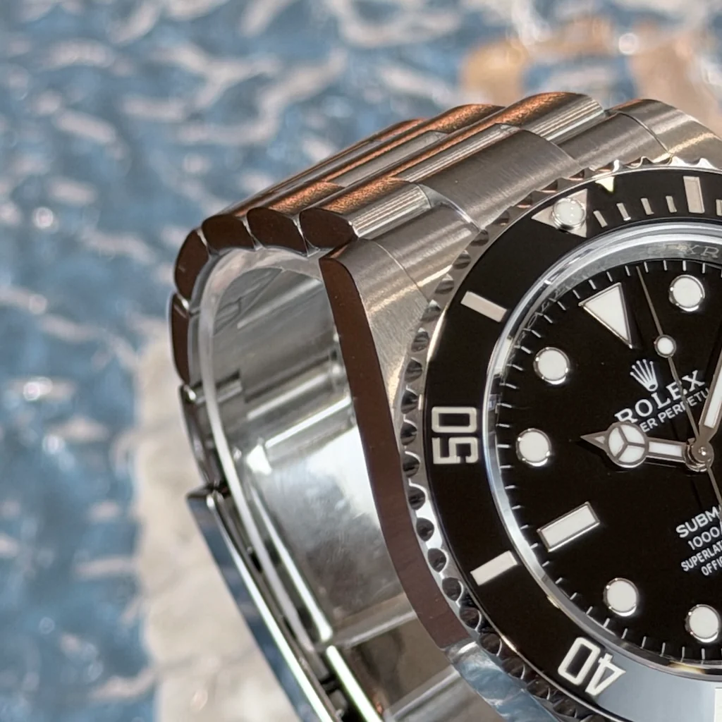 Rolex Submariner – Ref. 124060, Wie neu – 6/6