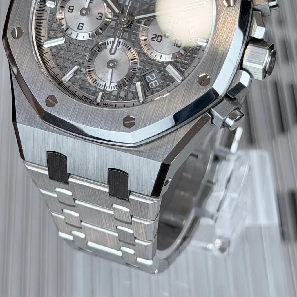 Audemars Piguet Royal Oak Chronograph – Ref. 26715ST.OO.1356ST.02, Sehr gut – Bild 2/6