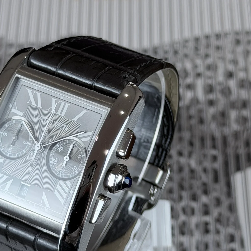 Cartier Tank – Ref. W5330008, Sehr gut – 4/6
