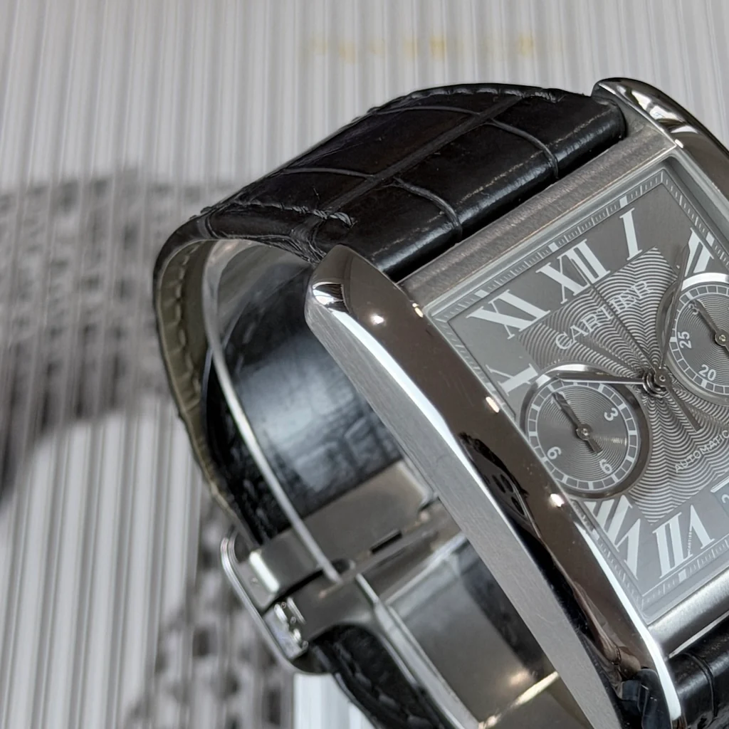 Cartier Tank – Ref. W5330008, Sehr gut – 6/6