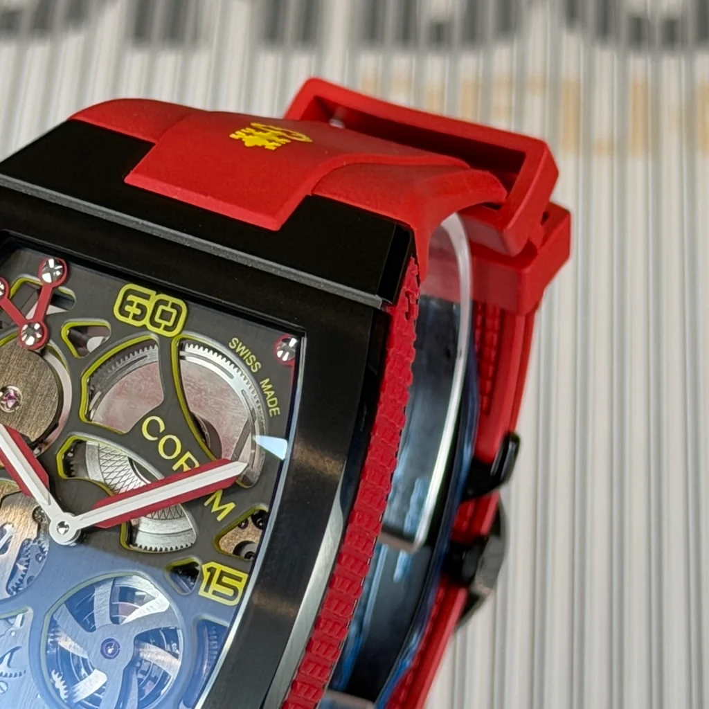 Corum Lab 1 Red – Ref. 410.100.95/F371.AR01, Wie neu – 4/6