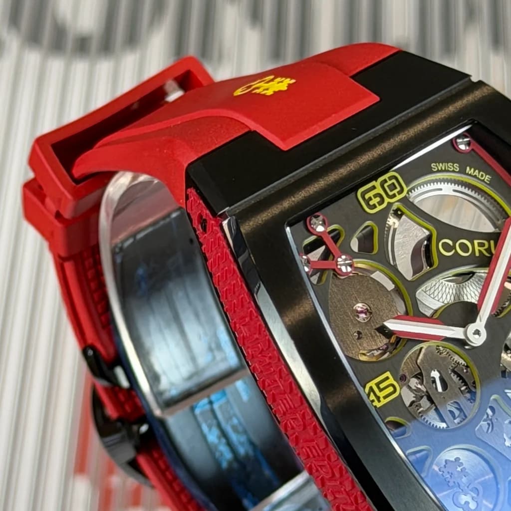 Corum Lab 1 Red – Ref. 410.100.95/F371.AR01, Wie neu – Bild 2/6