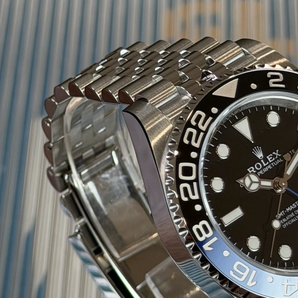 Rolex GMT-Master II – Ref. 126710BLNR, Sehr gut – 6/6